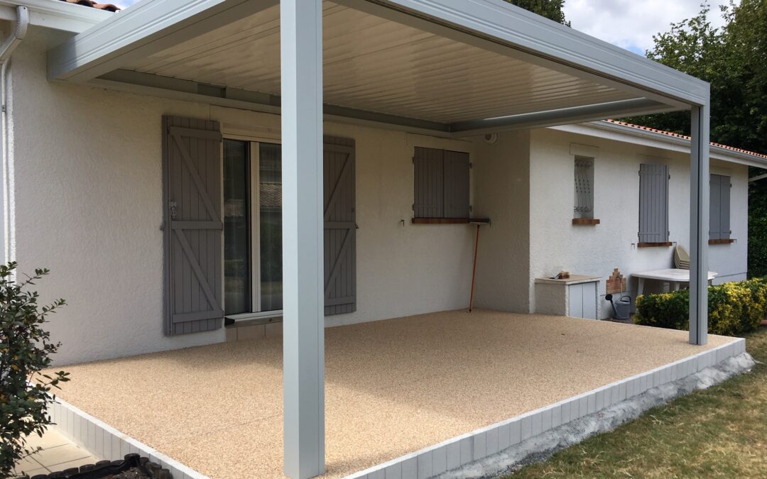 Pergola bioclimatique à Arès